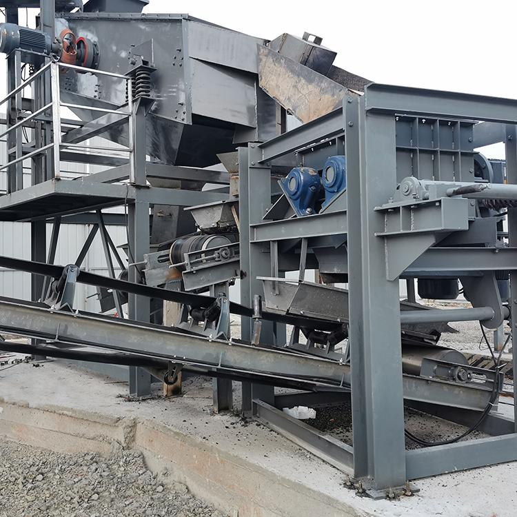 瀝青銑刨料RAP專用破碎機(jī)(圖7) 瀝青銑刨料RAP專用破碎機(jī)(圖7)